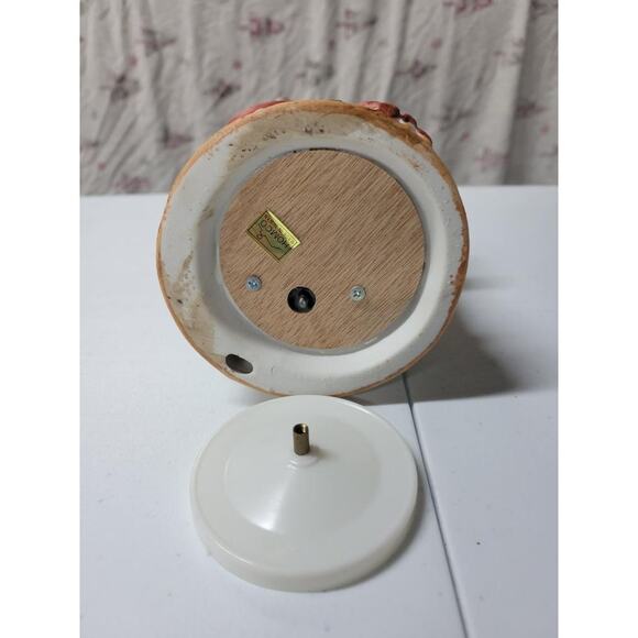 Vtg Homco Santa Christmas Workshop Music Box Figurine "Jingle Bells" Toy Shop - Picture 2 of 4